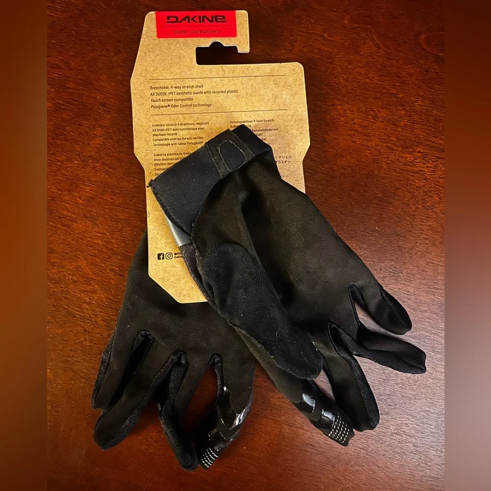 NWT Dakine Women’s Cross-X Mountain Bike Gloves in Desert Sage size Medium / 7
